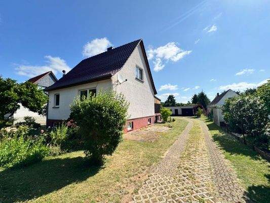 Grundstücksauffahrt .jpeg