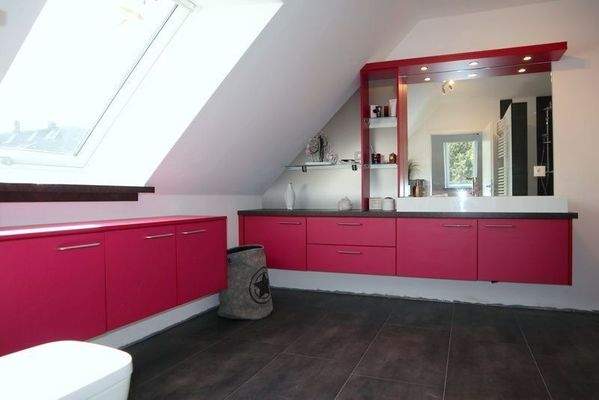 ... mit stylischem Mobiliar