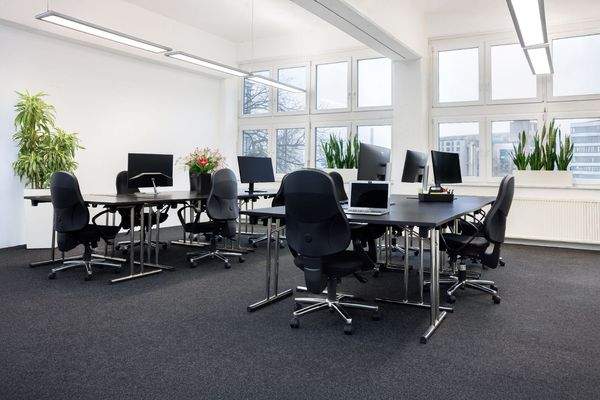 Fix Desk / Second Home