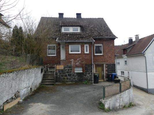 Frontansicht Eingangsbereich