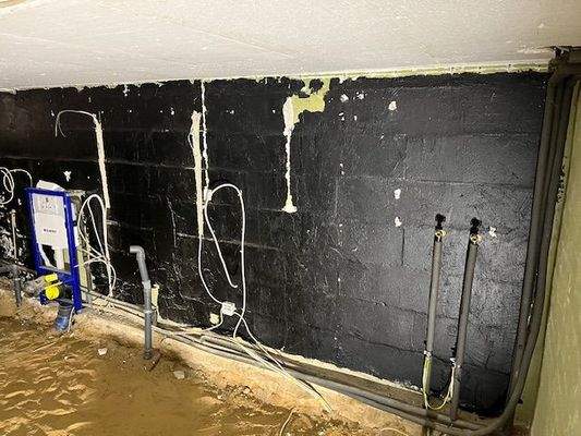 Vollkeller, 2.Hälfte, WC, Dusche vorbereitet