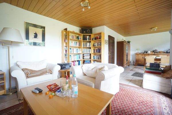 Wohn-und Esszimmer DG