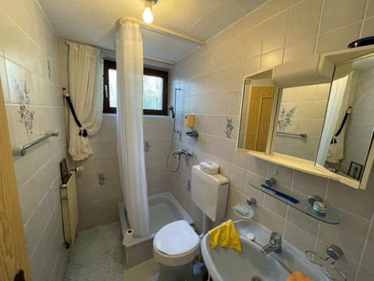 Badezimmer 1 von 2
