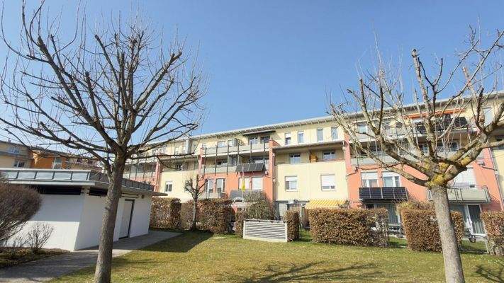 Rückwärtige Gebäudeansicht