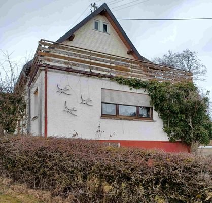 Ansicht mit Balkon