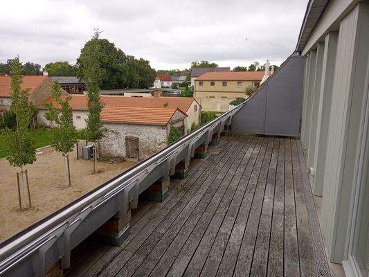 Moderner Balkon mit Aussicht