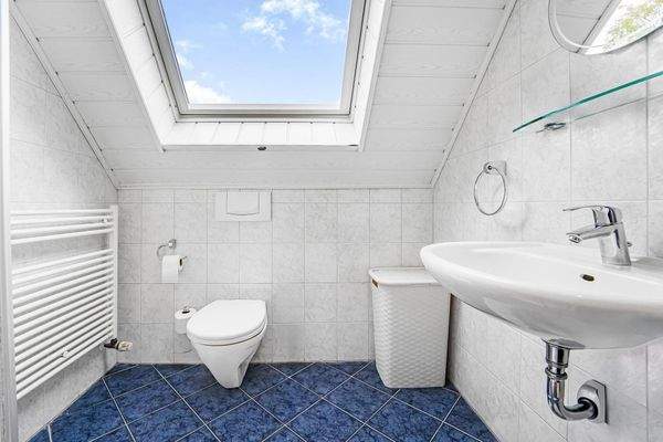 DG Gästebad mit Dusche