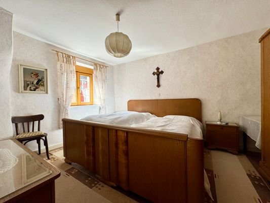 Schlafzimmer 3. 1. OG