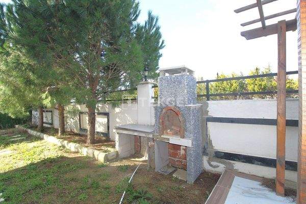 Villas with Spacious Garden in İstanbul Silivri