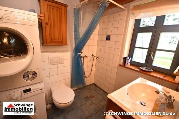 Wohnhaus Bj. 2000 mit Bootsanleger