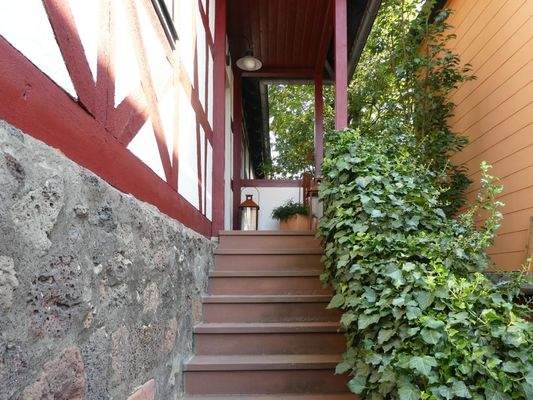 Treppe zum Hauseingang