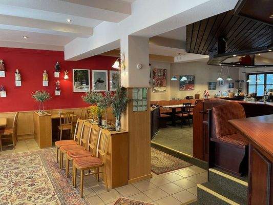 08 vorderer Gastraum v. Eing. aus.jpg