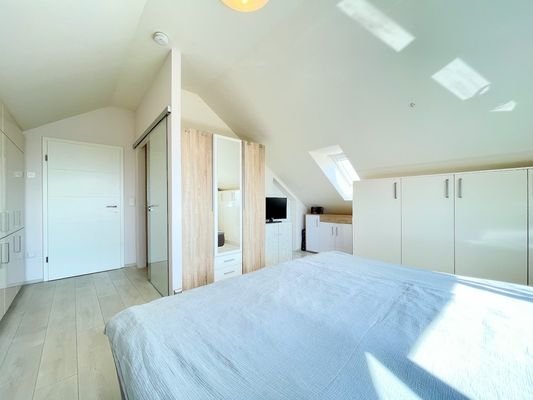 Schlafzimmer|DG
