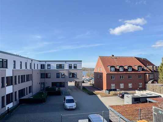 Blick vom Balkon zum Binnenwasser