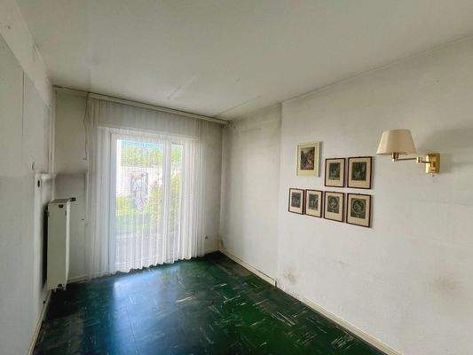 Büro EG