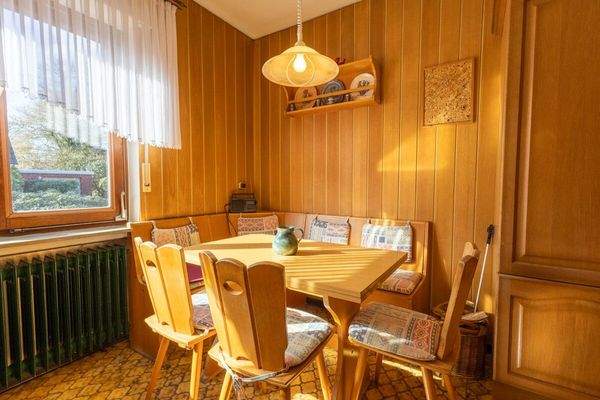 Küche mit Essbereich