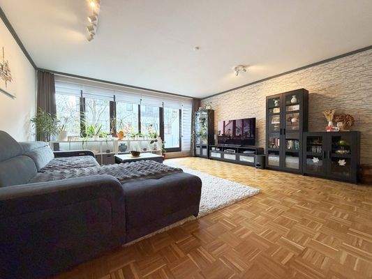 Der Wohnbereich ist der ideale Platz für Ihre bequeme Couchlandschaft und die Technik