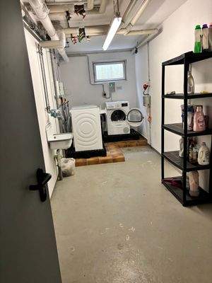 Gemeinschafts-Waschraum