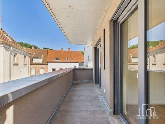 CAM02839G0-PR0290-STILL002