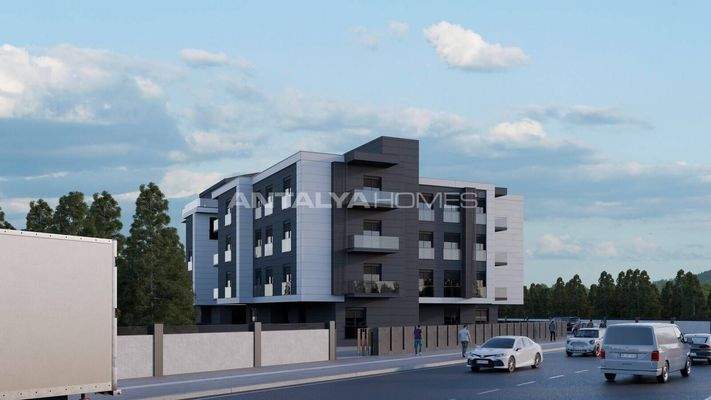 Apartments Near the Sea and Daily Amenities in Antalya Muratpasa