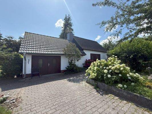 Haus- und Grundstücksansicht