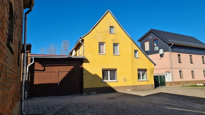 Straßenansicht
