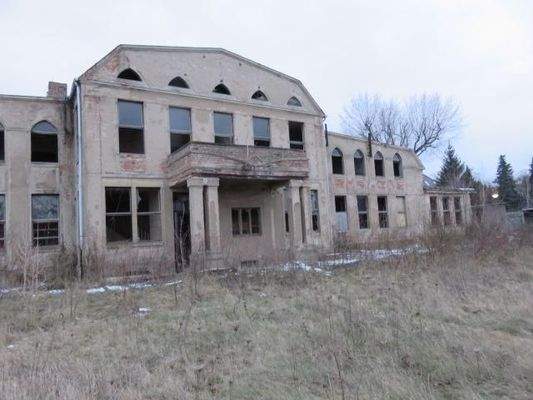 Teilansicht vom Gebäude