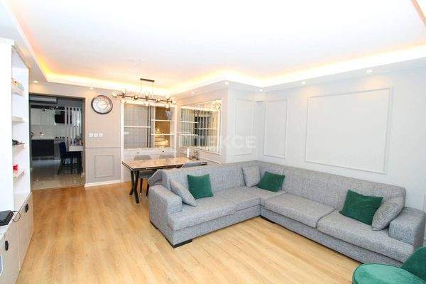 Key-Ready Duplex Apartment in a Complex in Maltepe