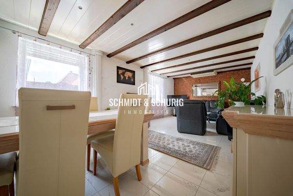 Erdgeschoss / Wohn- und Esszimmer