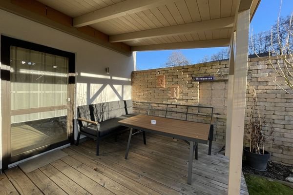 überdachte Terrasse