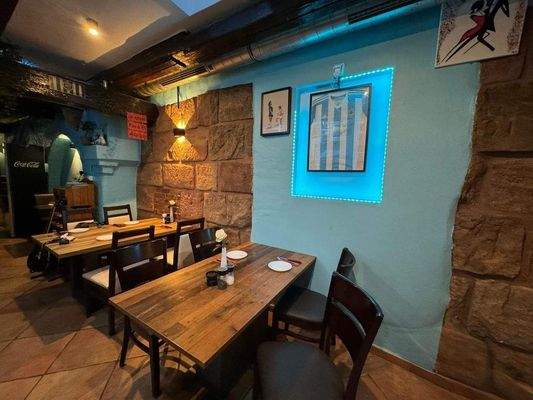 Bestuhlung + Deko 2.jpg