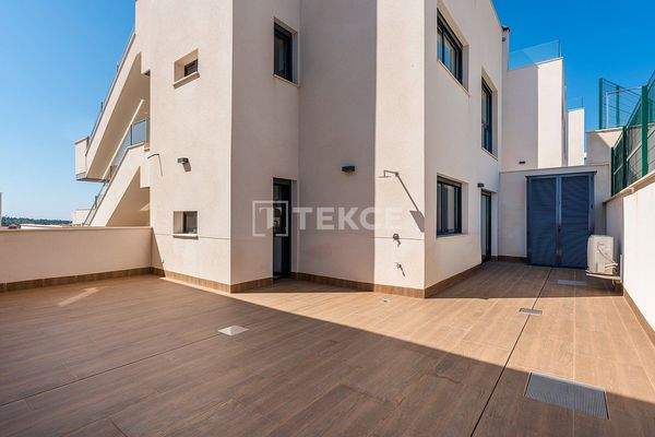 Key-Ready Flats with Great View in San Miguel de Salinas