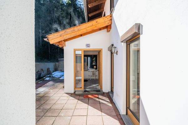 Eingang mit Vorraum/ Windfang/ Schmutzschleuse