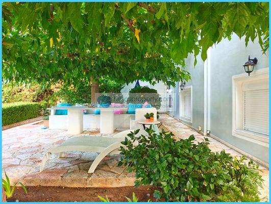 642491c8307c48018a1ebd4d99f90454-original