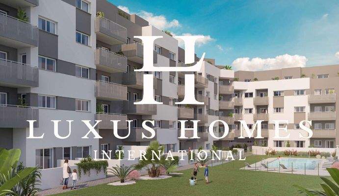 Communal area with pool.jpg