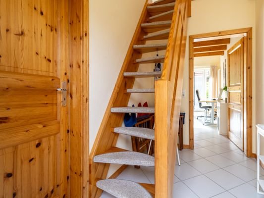 Treppenaufgang zur Galerie der Einliegerwohnung