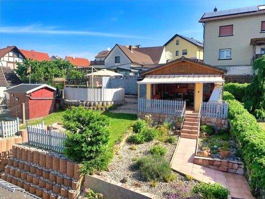 Garten-Grill-Pool Bereich