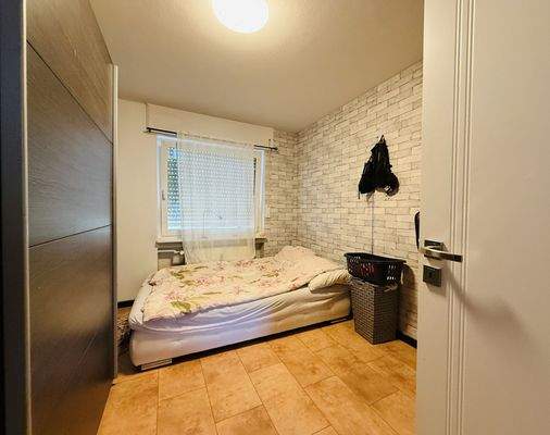 Schlafzimmer 1/ Kinderzimmer