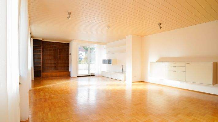 Wohnzimmer mit Terrasse