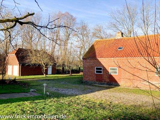 6-Stall + Garage.JPG