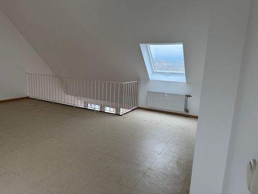 Helle Dachgeschosswohnung 2