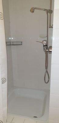 WE Soutterain Duschbereich.jpg