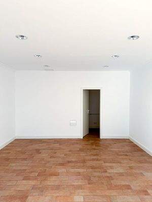 Laden 3 frisch renoviert.jpg