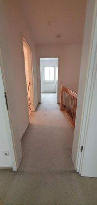 Flur OG zum Kinderzimmer