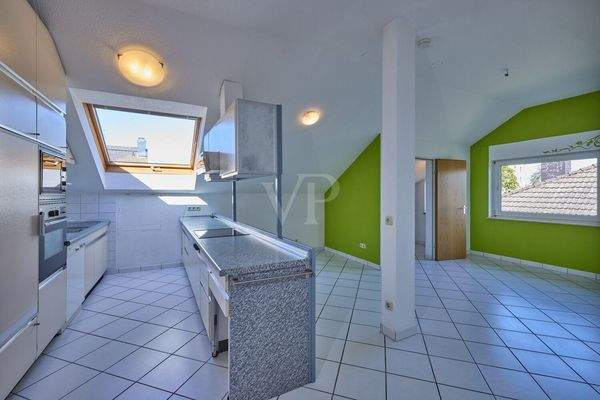 Offene Wohnküche im DG