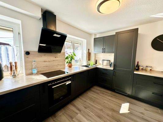 hochwertige Küche aus 2024