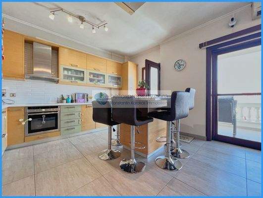 4c85b4779e9b46d8ace58e5976ed6a9f-original