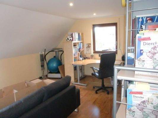 Büro oder Kinderzimmer