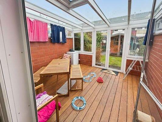 überdachte Terrasse