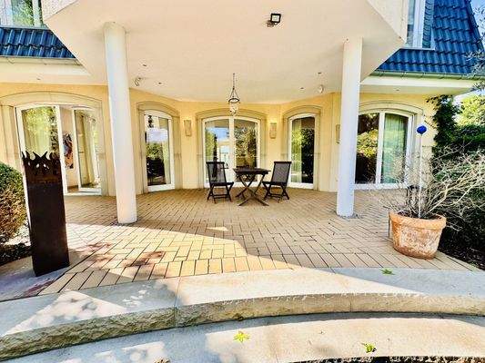 überdachte Terrasse 